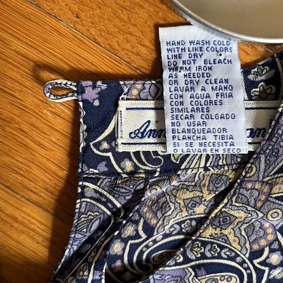 Vintage 100% Silk Paisley Blouse Blue & Pale Yellow Short Sleeved Shirt Top Tee - Picture 2 of 10